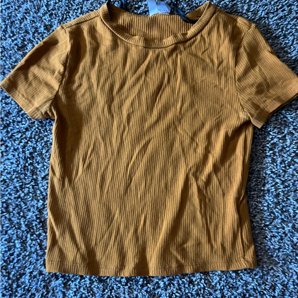 Cropped T